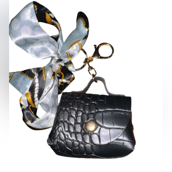 Fashion Charm W/ Scarf - Picture 2 of 6